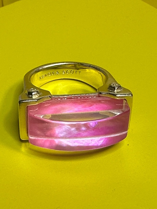 Kendra Scott Jewelry - 💕 Kendra Scott Cocktail Ring “Jeanne” pink gold size 8
